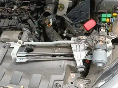 Автозапчастина б/у ДВИГАТЕЛЬ ПЕРЕДНІХ Склоочисників для PEUGEOT 308 II (LB_, LP_, LW_, LH_, L3_)  Посилання на OEM IAM 0390241587  