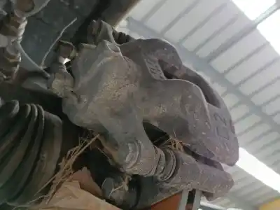Peça sobressalente para automóvel em segunda mão pinça de travão dianteira esquerda por toyota auris (_e18_) 1.6 d4-d (wwe185_) referências oem iam 