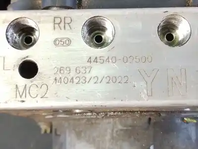 Peça sobressalente para automóvel em segunda mão abs por toyota auris (_e18_) 1.4 d-4d (nde180_) referências oem iam 4454002500 p3-a8-15-3 269637