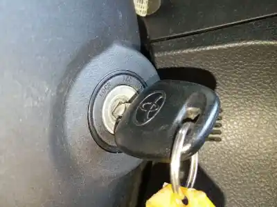 Peça sobressalente para automóvel em segunda mão canhão de ignição por toyota auris (_e18_) 1.4 d-4d (nde180_) referências oem iam 