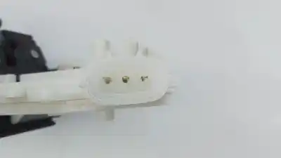 Second-hand car spare part trunk lock for toyota auris (_e18_) 1.4 d-4d (nde180_) oem iam references  e2-b4-9-1 