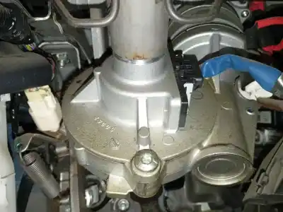 Peça sobressalente para automóvel em segunda mão coluna de direcção por toyota auris (_e18_) 1.4 d-4d (nde180_) referências oem iam 