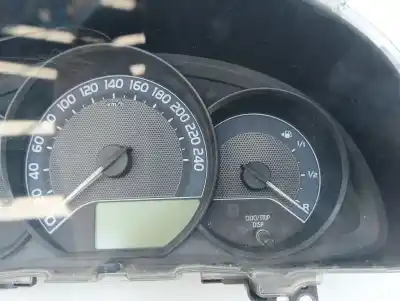 Peça sobressalente para automóvel em segunda mão quadrante por toyota auris (_e18_) 1.4 d-4d (nde180_) referências oem iam 838000zu71 e3-b2-13-4 mb1575701420