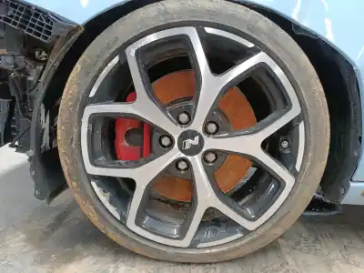 Recambio de automóvil de segunda mano de LLANTA para HYUNDAI I30 (PDE, PD, PDEN) 2.0 N referencias OEM IAM 225/40/18  