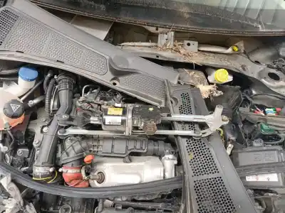 İkinci el araba yedek parçası ÖN SILECEK MOTORU için CITROEN C4 CACTUS 1.5 BLUEHDI 100 OEM IAM referansları 9801001580  