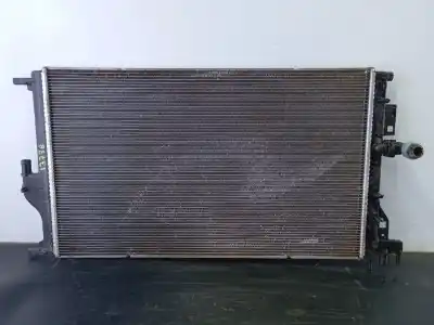 Pezzo di ricambio per auto di seconda mano RADIATORE D ACQUA per BMW X4 (G02, F98) XDRIVE 20 D MILD-HYBRID Riferimenti OEM IAM 214107273R  