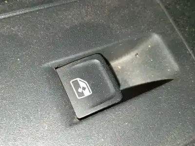 Pezzo di ricambio per auto di seconda mano comandi alzacristalli posteriore sinistro per volkswagen t-roc (a11, d11) 2.0 tdi scr riferimenti oem iam 