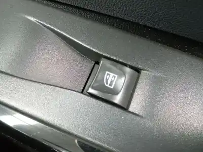 Автозапчасти б/у ВЫКЛЮЧАТЕЛЬ ПЕРЕДНЕГО ПРАВОГО ОКНА за RENAULT CAPTUR I (J5_, H5_)  ссылки OEM IAM   
