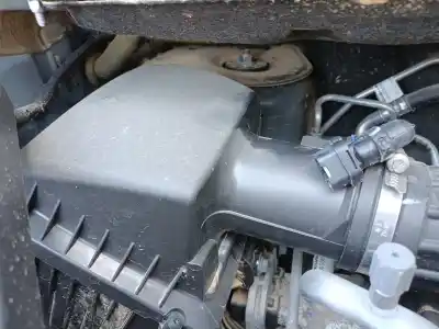 Piesă de schimb auto la mâna a doua FILTRU DE AER pentru RENAULT TRAFIC III AUTOBÚS (JG_) 2.0 DCI 110 (JGMW) Referințe OEM IAM   