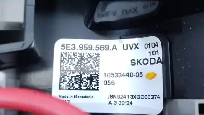 Автозапчасти б/у внутренний свет за skoda octavia iv combi (nx5) 2.0 tdi ссылки oem iam 5e3959569a e1-a5-6-1 