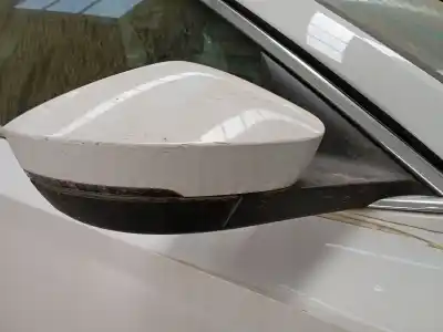 Recambio de automóvil de segunda mano de RETROVISOR DERECHO ELECTRICO para SKODA OCTAVIA IV COMBI (NX5) 2.0 TDI referencias OEM IAM   