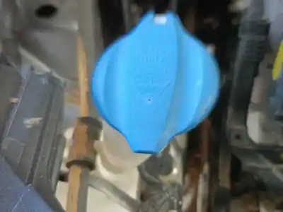 Peça sobressalente para automóvel em segunda mão depósito do limpa vidros por hyundai tucson (tl, tle) 1.7 crdi referências oem iam 