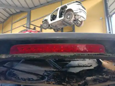 Peça sobressalente para automóvel em segunda mão farolim de travão central por hyundai tucson (tl, tle) 1.7 crdi referências oem iam 