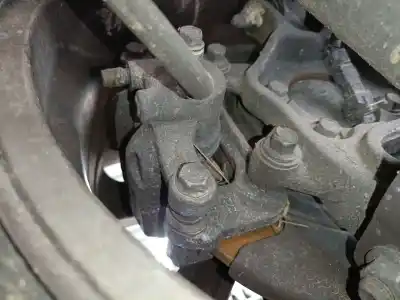 Peça sobressalente para automóvel em segunda mão pinça de travão traseira esquerda por hyundai tucson (tl, tle) 1.7 crdi referências oem iam 