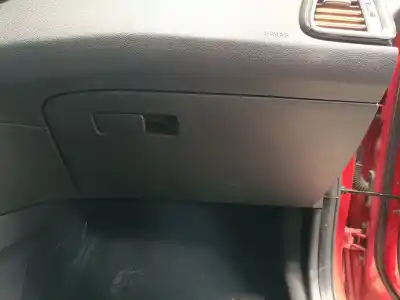 Second-hand car spare part glove compartment for kia ceed (cd) 1.4 t-gdi oem iam references 