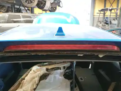 Peça sobressalente para automóvel em segunda mão farolim de travão central por kia cee'd (jd) 1.4 mpi referências oem iam 