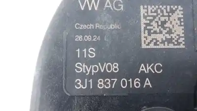 Second-hand car spare part front right door lock for skoda octavia combi (nx5) 2.0 tdi oem iam references 3j1837016a e1-a5-8-1 