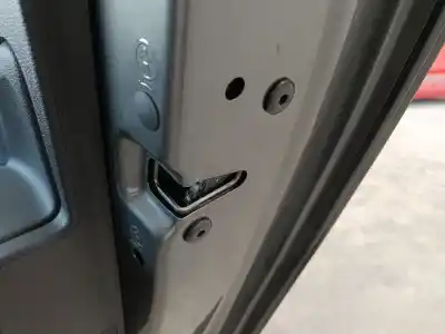 Second-hand car spare part rear right door lock for skoda fabia iv (pj3) 1.0 mpi oem iam references  Second-hand car spare part rear right door lock for skoda fabia iv (pj3) 1.0 mpi oem iam references