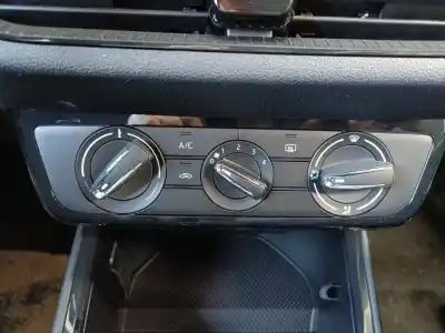 Second-hand car spare part heating / air conditioning control panel for skoda fabia iv (pj3) 1.0 mpi oem iam references  Second-hand car spare part heating / air conditioning control panel for skoda fabia iv (pj3) 1.0 mpi oem iam references