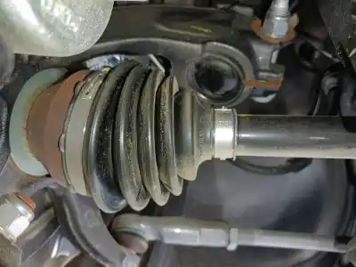 Second-hand car spare part front right transmission for skoda fabia iv (pj3) 1.0 mpi oem iam references 2q0407272ef Second-hand car spare part front right transmission for skoda fabia iv (pj3) 1.0 mpi oem iam references 2q0407272ef