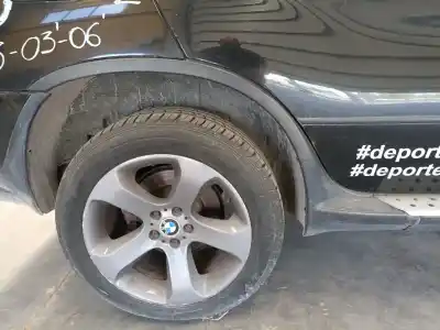 Peça sobressalente para automóvel em segunda mão aba do guarda-lamas traseiro direito por bmw x5 (e53) 3.0 d referências oem iam 