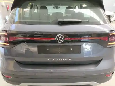 Tweedehands auto-onderdeel midden achterlamp voor volkswagen t-cross (c11) 1.0 tsi oem iam-referenties 