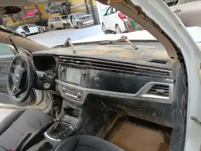 Tweedehands auto-onderdeel dashboard voor ssangyong korando (c300) 1.5 e-xgdi oem iam-referenties 
