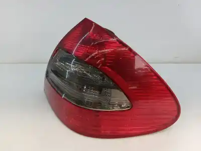 İkinci el araba yedek parçası SAG KUYRUK LAMBASI için MERCEDES-BENZ CLASE E (W211) BERLINA E 220 CDI (211.008) OEM IAM referansları A2118202464  
