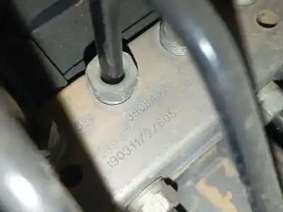 Pezzo di ricambio per auto di seconda mano abs per opel corsa e (x15) 1.4 (08, 68) riferimenti oem iam 39084530