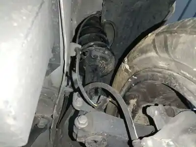 Pezzo di ricambio per auto di seconda mano ammortizzatore anteriore sinistro per toyota aygo (_b4_) 1.0 (kgb40) riferimenti oem iam 