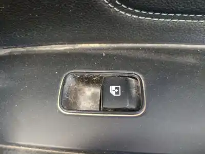 Second-hand car spare part RIGHT FRONT POWER WINDOW SWITCH for KIA CEED (CD)  OEM IAM references   