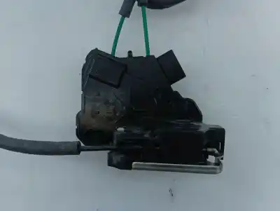 Second-hand car spare part rear right door lock for ssangyong tivoli crystal 4x2 oem iam references  e1-b3-51-1 7132035001