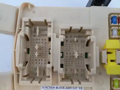 Peça sobressalente para automóvel em segunda mão caixa de fusíveis e relés por kia stonic (yb) 1.0 t-gdi referências oem iam 91950h8570 e3-a3-31-2 