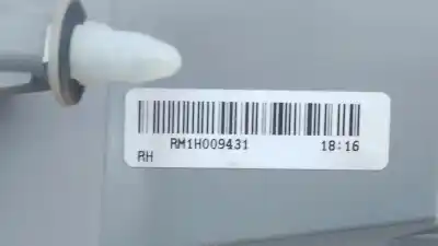 Pezzo di ricambio per auto di seconda mano luci posteriori destra per ssangyong tivoli 1.2 riferimenti oem iam rm1h009431 e1-b3-51-2 