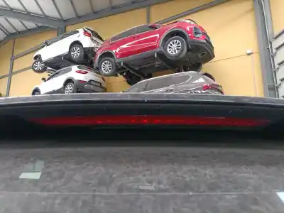 Peça sobressalente para automóvel em segunda mão farolim de travão central por audi q3 sportback (f3n) 35 tdi referências oem iam 