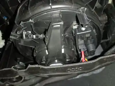 Peça sobressalente para automóvel em segunda mão ventilador de aquecimento por audi q3 sportback (f3n) 35 tdi referências oem iam 4wb819021a