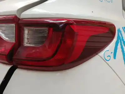 Автозапчасти б/у правый задний фонарь за kia stonic (yb) 1.2 cvvt ссылки oem iam 