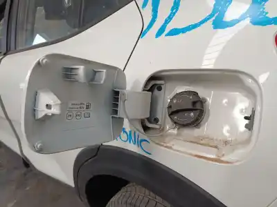 Автозапчасти б/у наружная крышка топлива за kia stonic (yb) 1.2 cvvt ссылки oem iam   