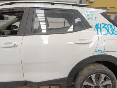 Автозапчасти б/у задняя левая дверь за kia stonic (yb) 1.2 cvvt ссылки oem iam 