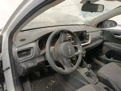 Автозапчасти б/у панель приборов за kia stonic (yb) 1.2 cvvt ссылки oem iam   