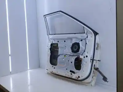 Автозапчасти б/у левая передняя дверь за ssangyong tivoli 1.2 ссылки oem iam  e4-a1-10 