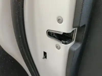 Автозапчасти б/у замок задней левой двери за mercedes-benz gla (h247) gla 200 d (247.712) ссылки oem iam 