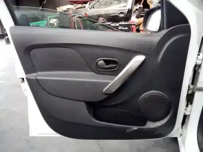 Peça sobressalente para automóvel em segunda mão Forra / Revestimento Da Porta Dianteira Esquerda por DACIA SANDERO Stepway Referências OEM IAM   