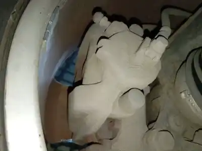 Peça sobressalente para automóvel em segunda mão PINÇA DE TRAVÃO DIANTEIRA DIREITA por AUDI Q3 (8UB, 8UG) 2.0 TDI Referências OEM IAM   