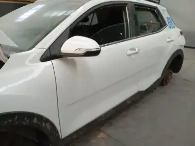 Автозапчасти б/у левая передняя дверь за kia stonic (yb) 1.0 t-gdi eco-dynamics+ ссылки oem iam   