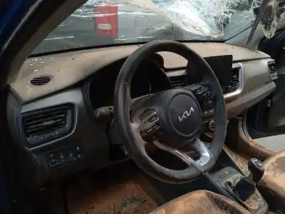 Second-hand car spare part dashboard for kia stonic (yb) 1.0 t-gdi oem iam references   