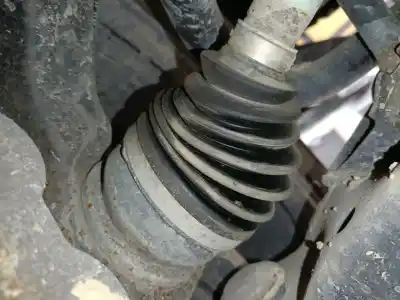 Peça sobressalente para automóvel em segunda mão transmissão dianteira esquerda por ford ranger (tke) 3.2 tdci 4x4 referências oem iam 