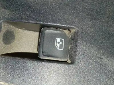 Peça sobressalente para automóvel em segunda mão botão / interruptor elevador vidro traseiro direito por seat ibiza v (kj1, kjg) 1.0 mpi referências oem iam 