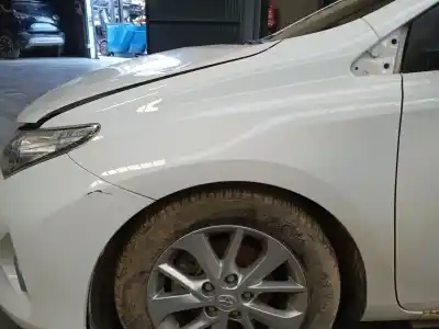 Tweedehands auto-onderdeel linker voor spatbord voor toyota auris (_e18_) 1.4 d-4d (nde180_) oem iam-referenties 