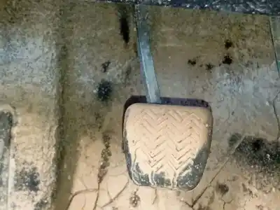 Tweedehands auto-onderdeel koppelingspedaal voor toyota auris (_e18_) 1.4 d-4d (nde180_) oem iam-referenties 